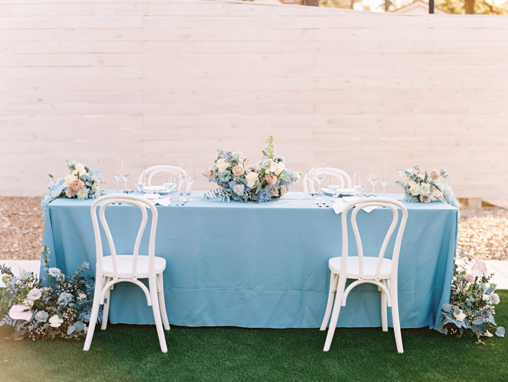modern wedding table decor